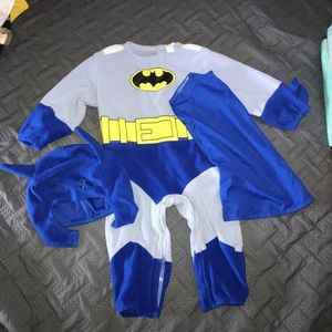 Toddlers Batman costume 18-24months